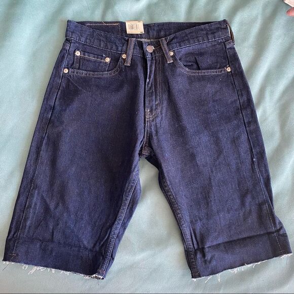 Levi’s 511 Slim Short - Picture 2 of 9